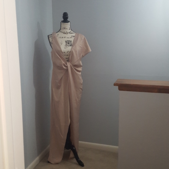 Gown/Dress
